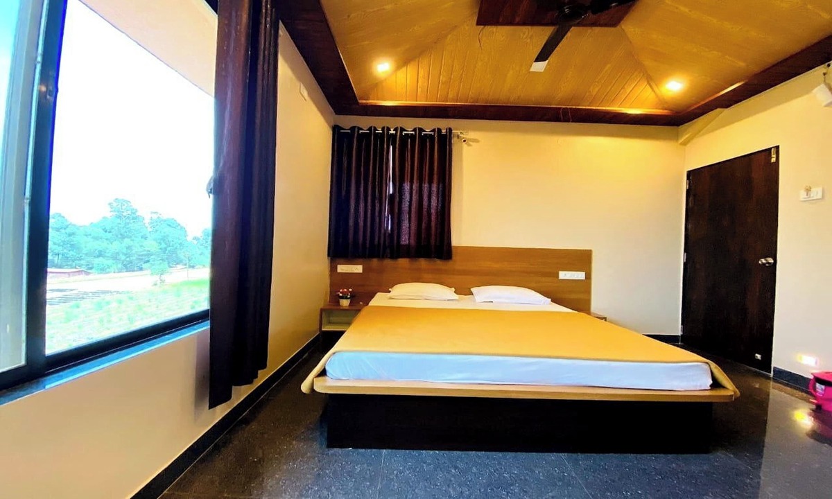 Nandanwan Hotel | Greenland Stay