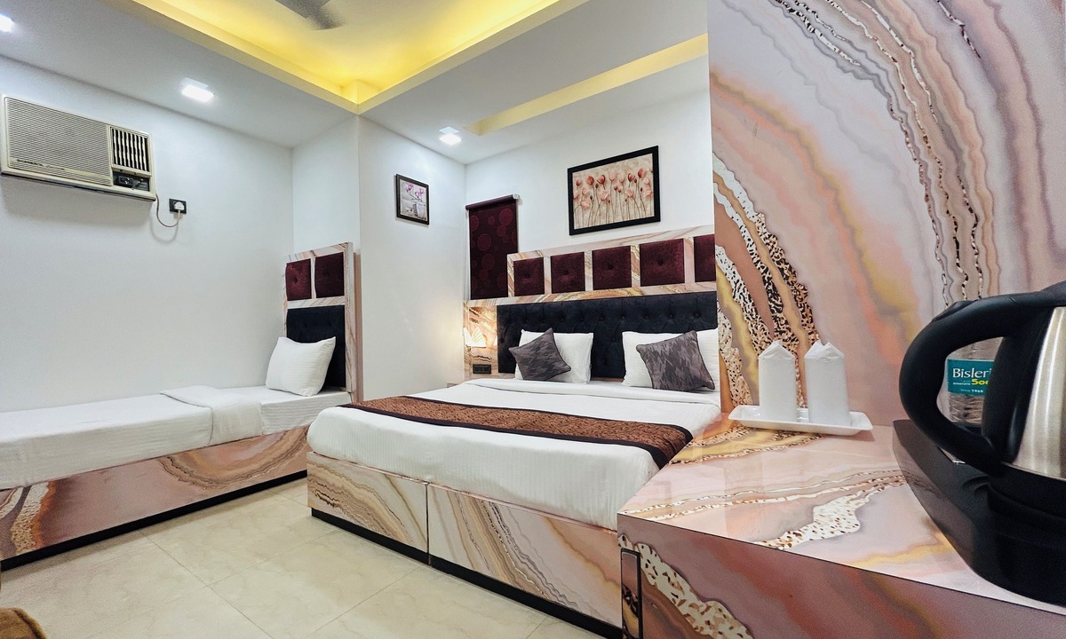 Karol Bagh Hotel | Hotel Cosmo Near BLK Hospital Karol Bagh