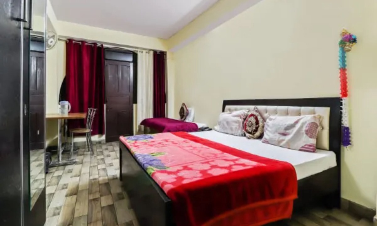 Landour Hotel | Goroomgo Naina Homestay Mussoorie
