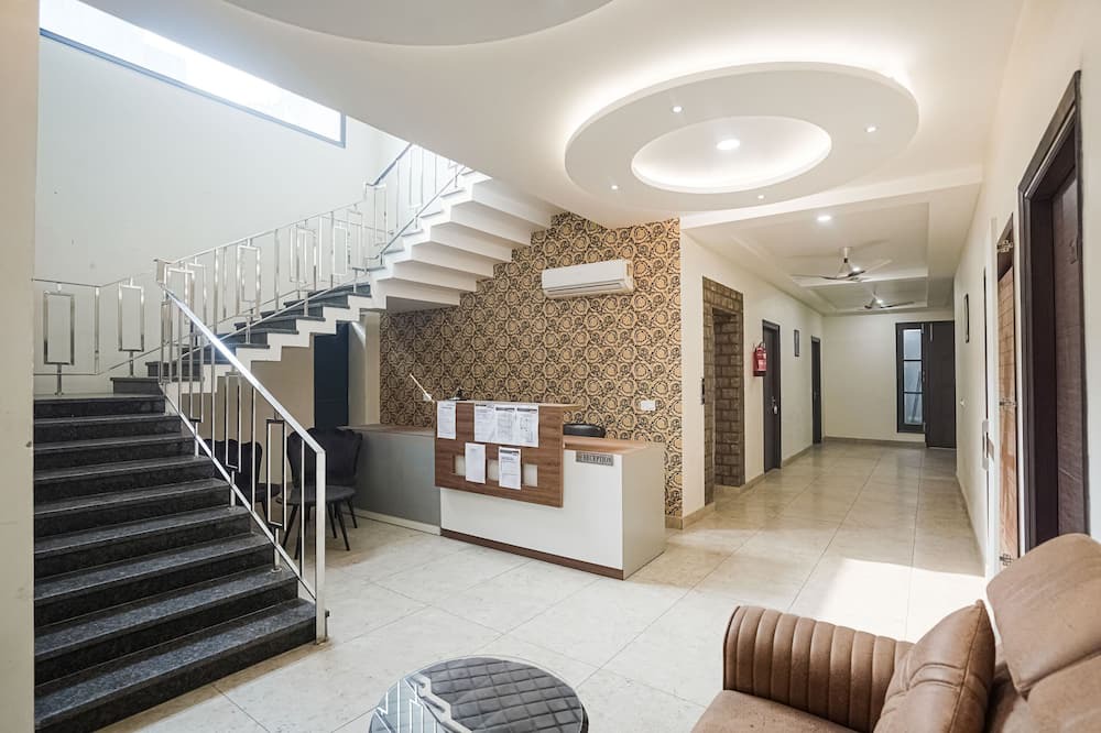 Ludhiana Hotel | OYO Blue Stone Residency