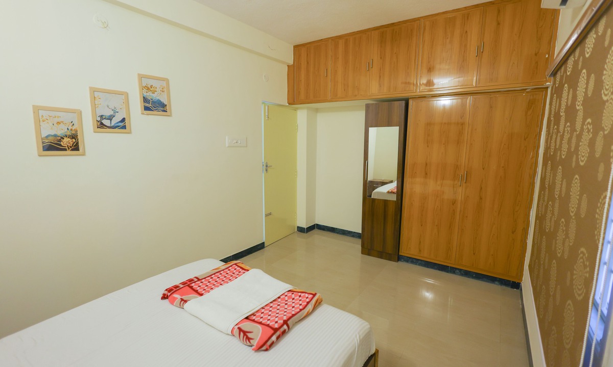 Nanganallur Apartment | Izi Transit Stay