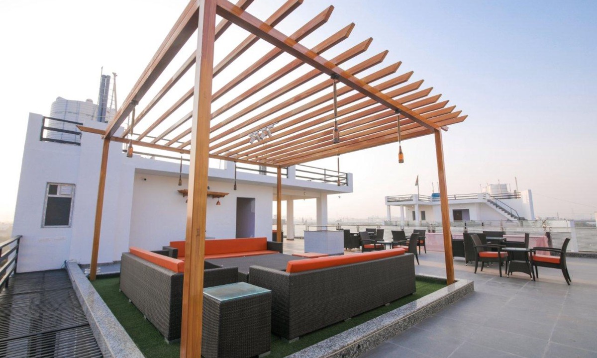Greater Noida Hotel | Amit House