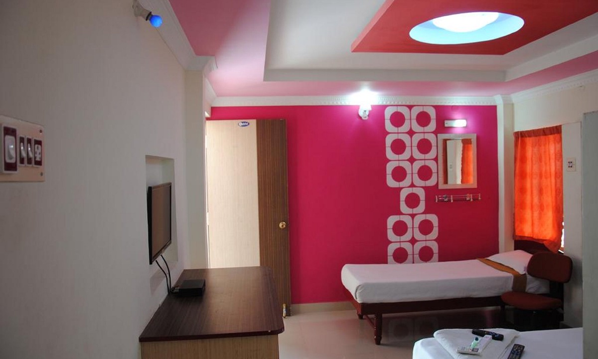 Nanganallur House | Just Guest House