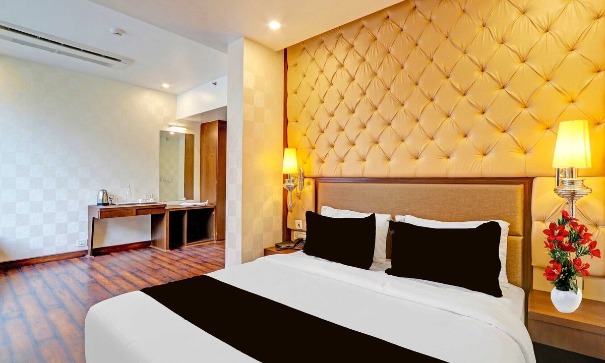 Nagpur House | Deluxe Sitabuldi Railway Station