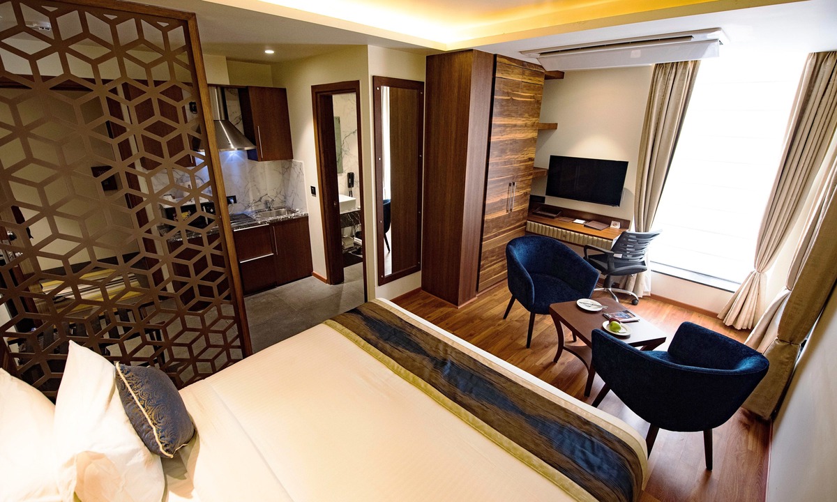 Barakhamba Hotel | Connaught Royale