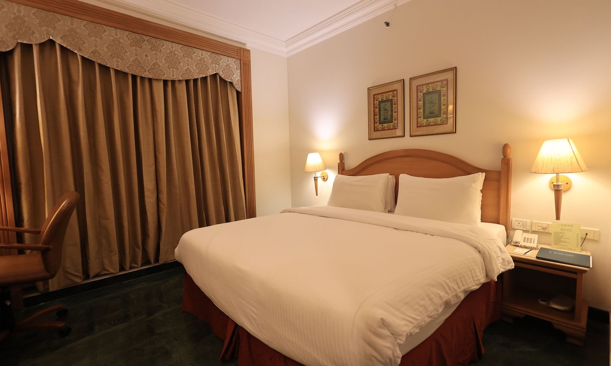 Sector 16 Apartment | Savoy Suites Noida
