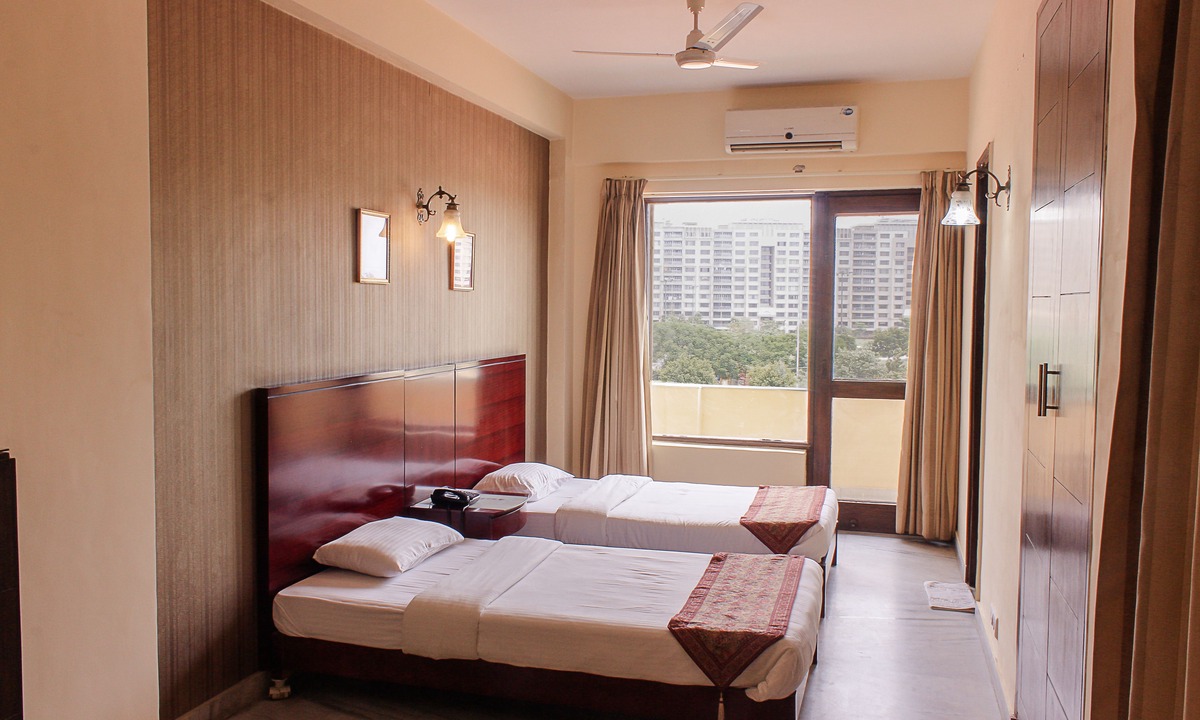 DLF Phase 3 Apartment | Enkay Residency V Block-Cyber City