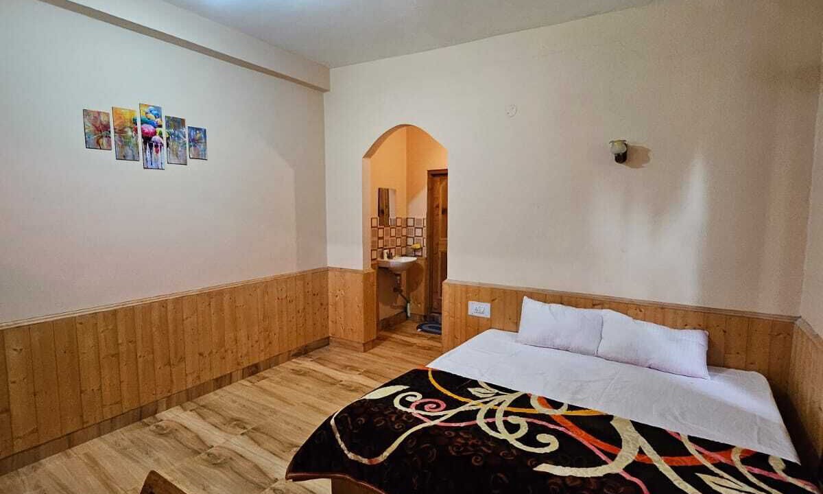 Naggar Cottage | PREMALYA TRAILS By Tirtha