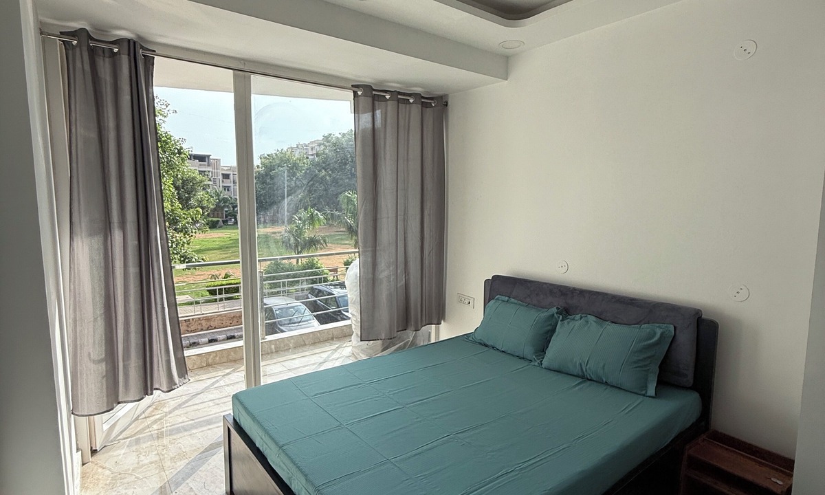 New Delhi Apartment | Elegant 2 BHK fully furnished Flat