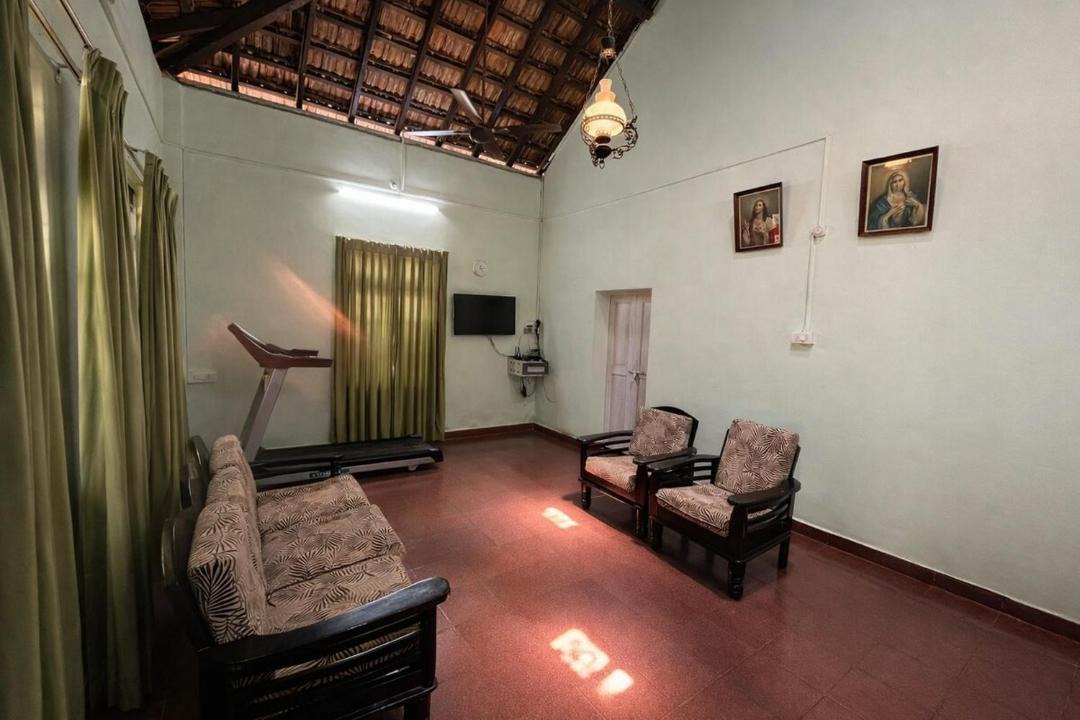 Santa Cruz Villa | Villa Santa Maria, Panjim, Goa
