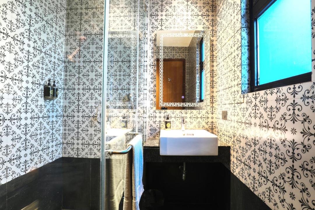 Kalkaji Hotel | Bluestone Nehru Place by The Cosy Hotels