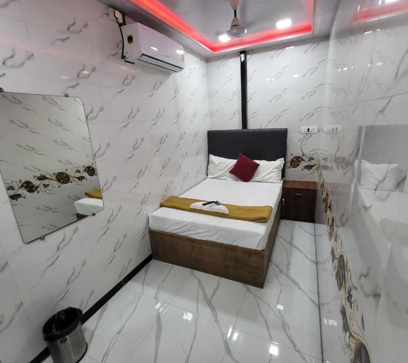 Kurla House | Hotel Siddhesh Residency