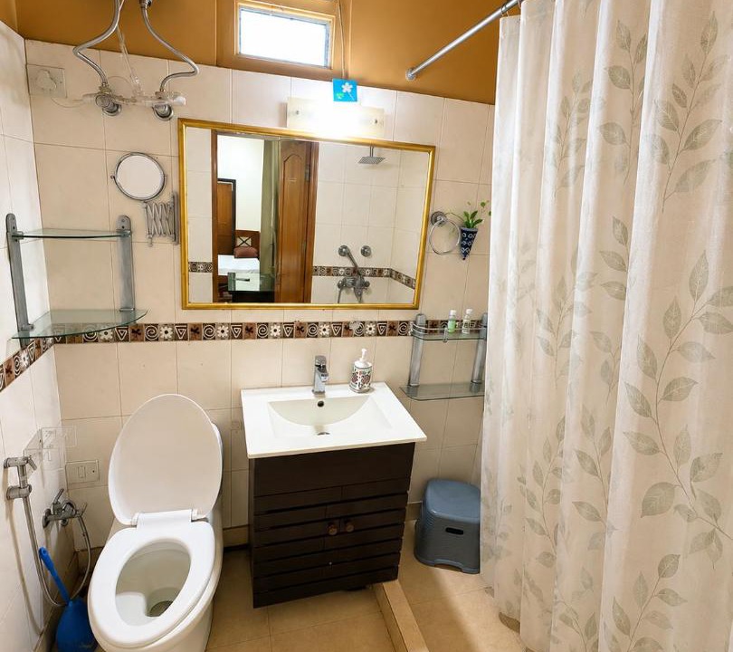 Malviya Nagar House | Dr Balis Bliss Homestay
