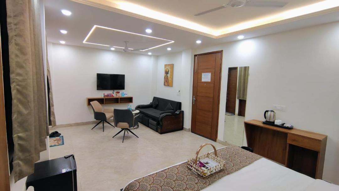 East of Kailash Bed & Breakfast | ivaan