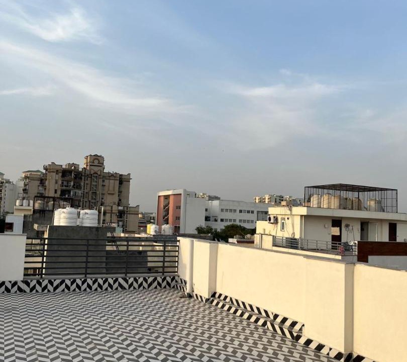 Ghata Apartment | Stylish 1BHK with Projector Your Private Escape