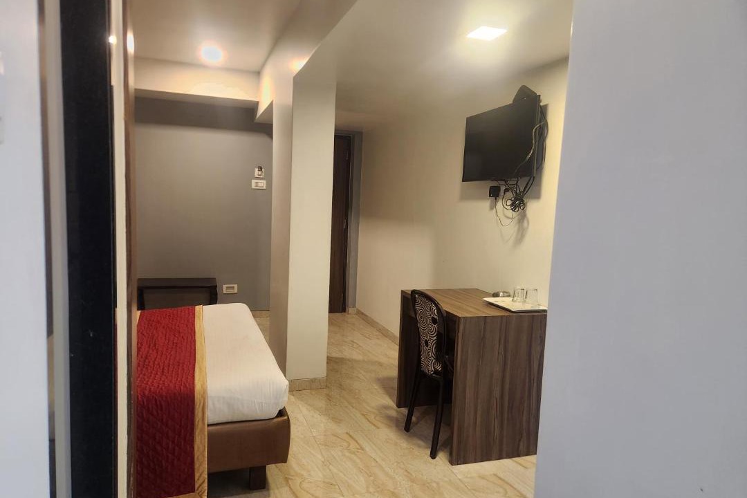 Belapur Hotel | Hotel Sea Shore Residency