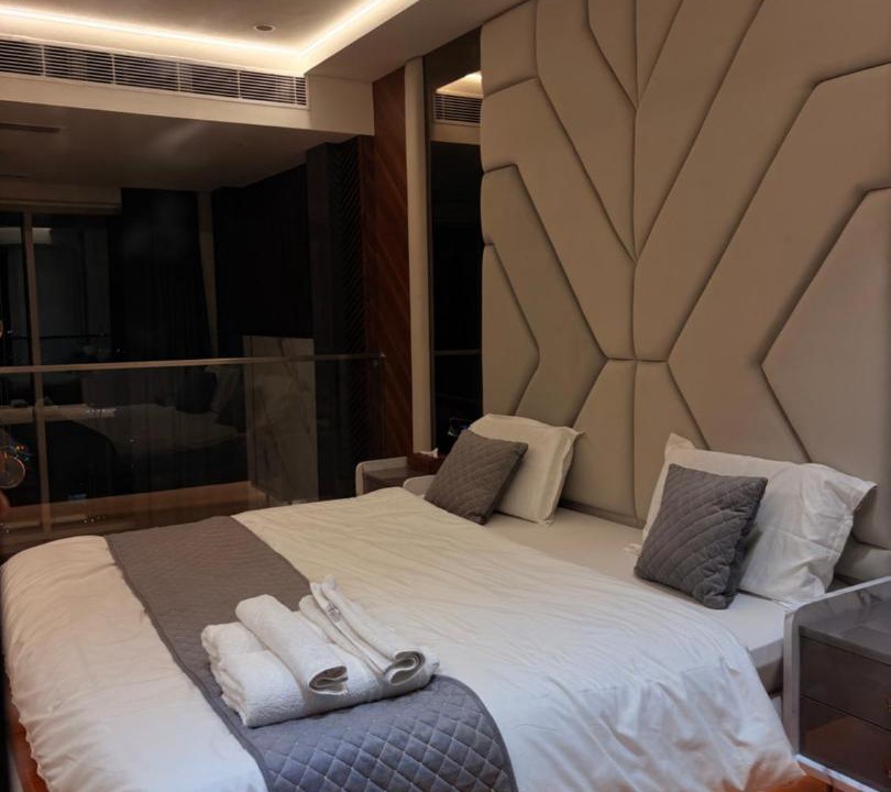 Gurugram Apartment | Lapstay LOFT0812 Duplex City View