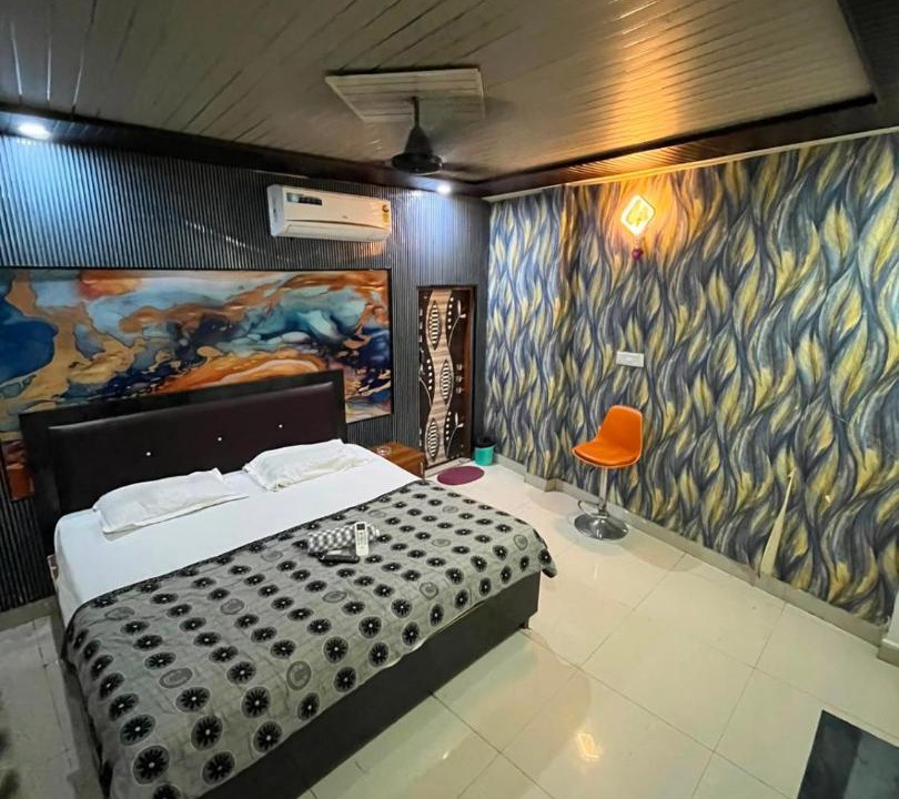 Noida Hotel | Hotel ARISE IN