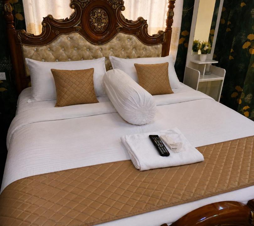 Dhaka Apartment | Modern 2 Bedroom Studio in Dhaka - AC, WiFi & Kitchen