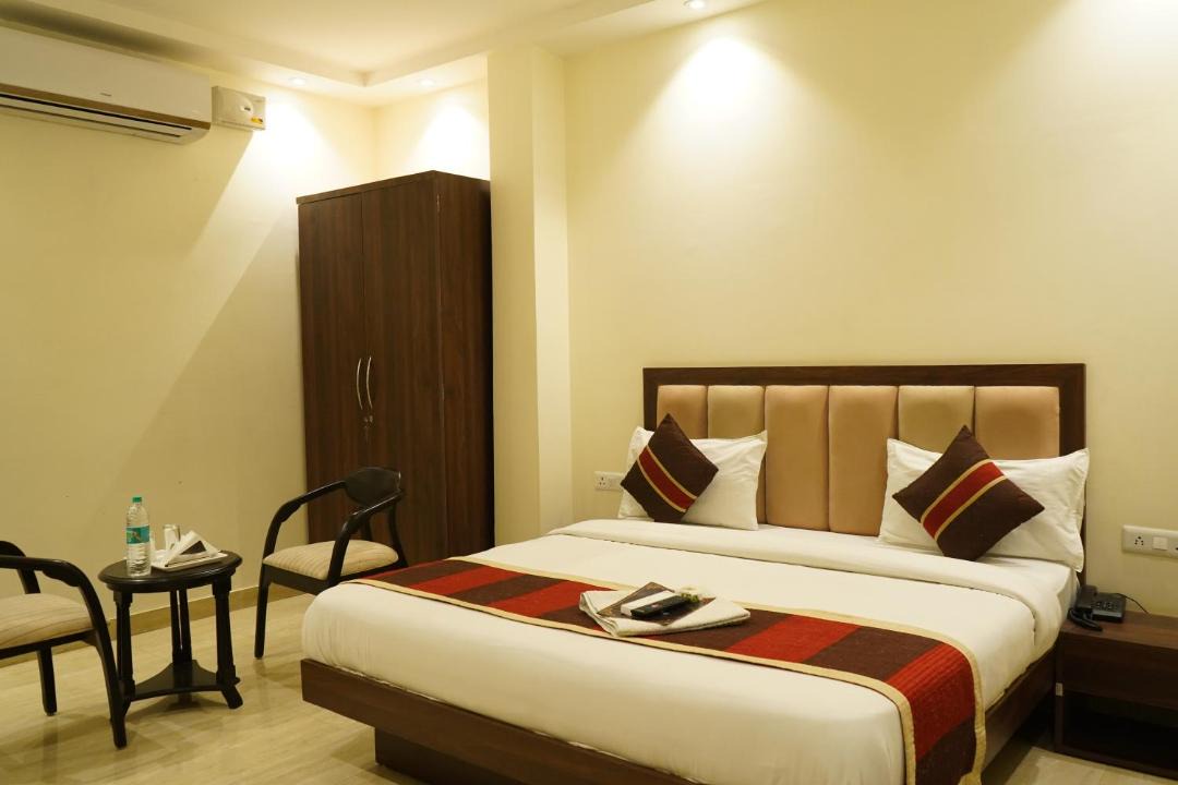 Delhi Hotel | Hotel High Residency