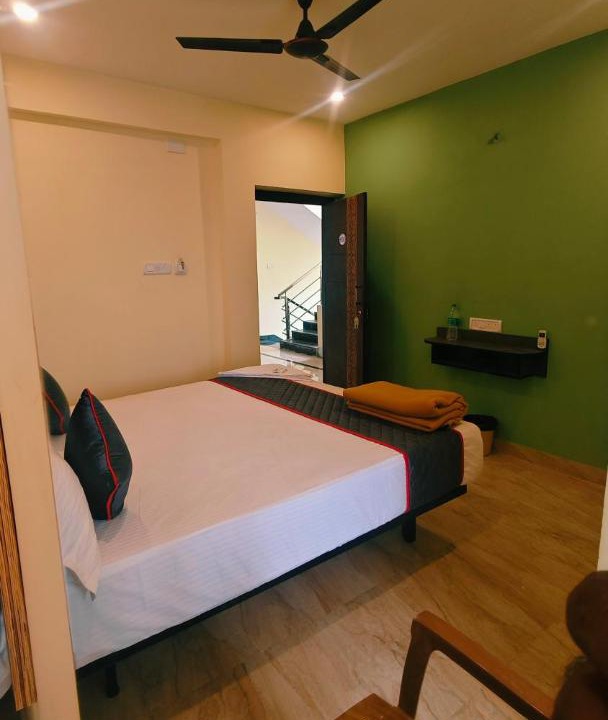 Chromepet Hotel | Melody Stays Inn