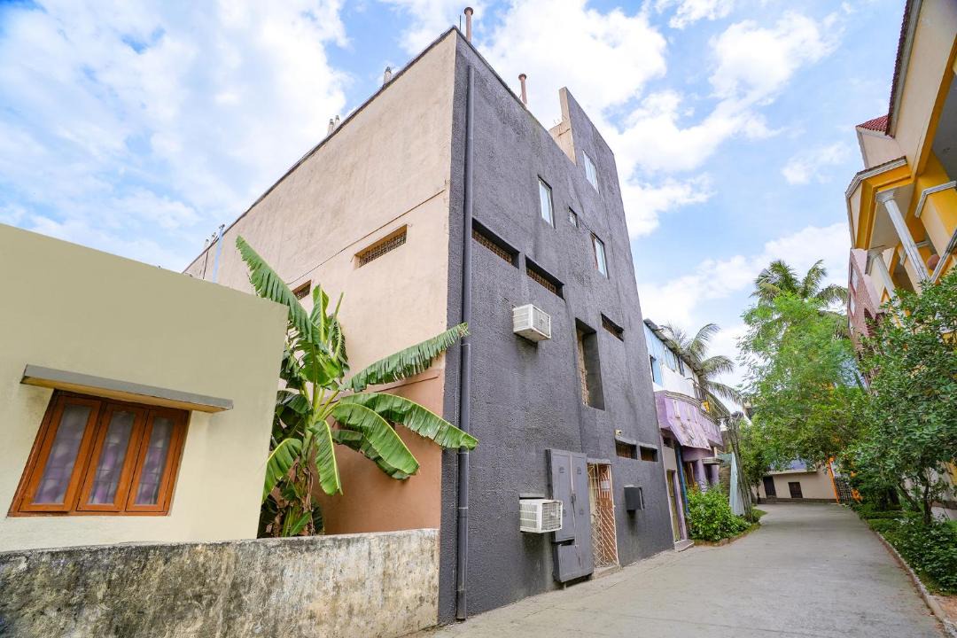 Vadanemelli Hotel | FabHotel Mara Residency