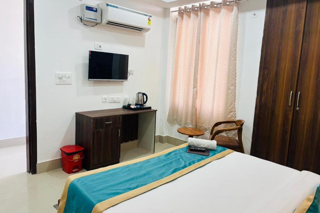 Noida Hotel | Hotel Fortune Home Noida Sector 135