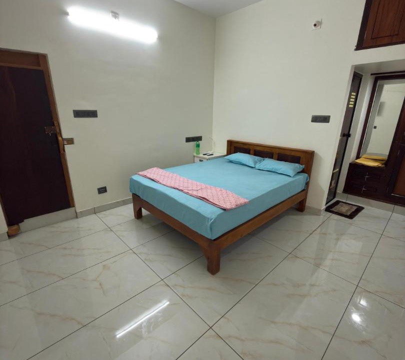 Neyyattinkara House | Green Lake Homestay