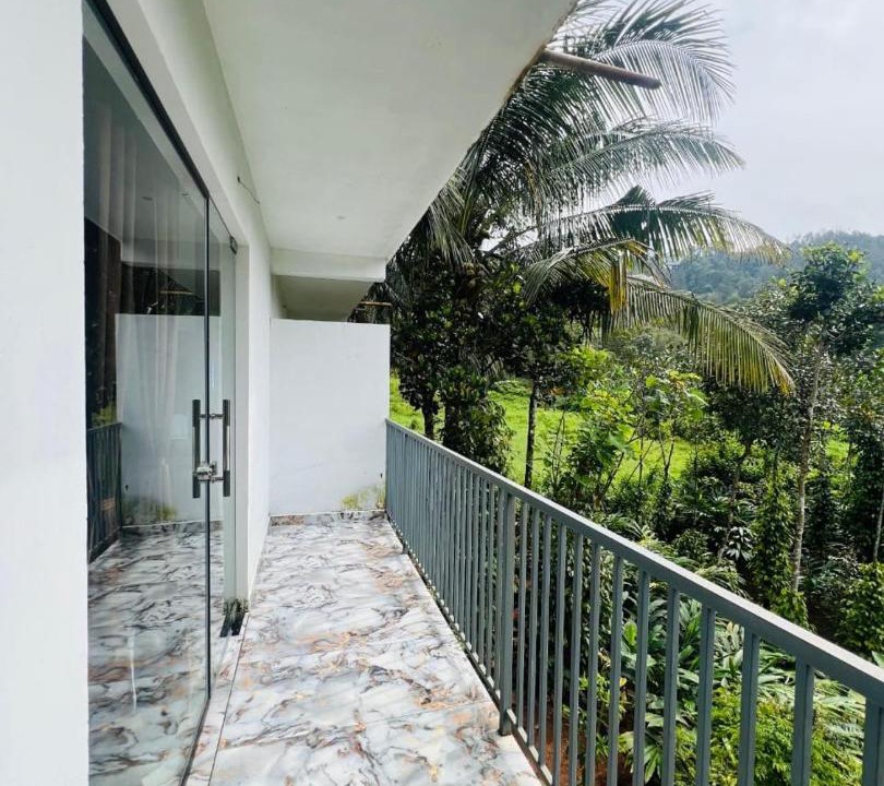 Nullatanni House | Silvermist Premium Villa Munnar
