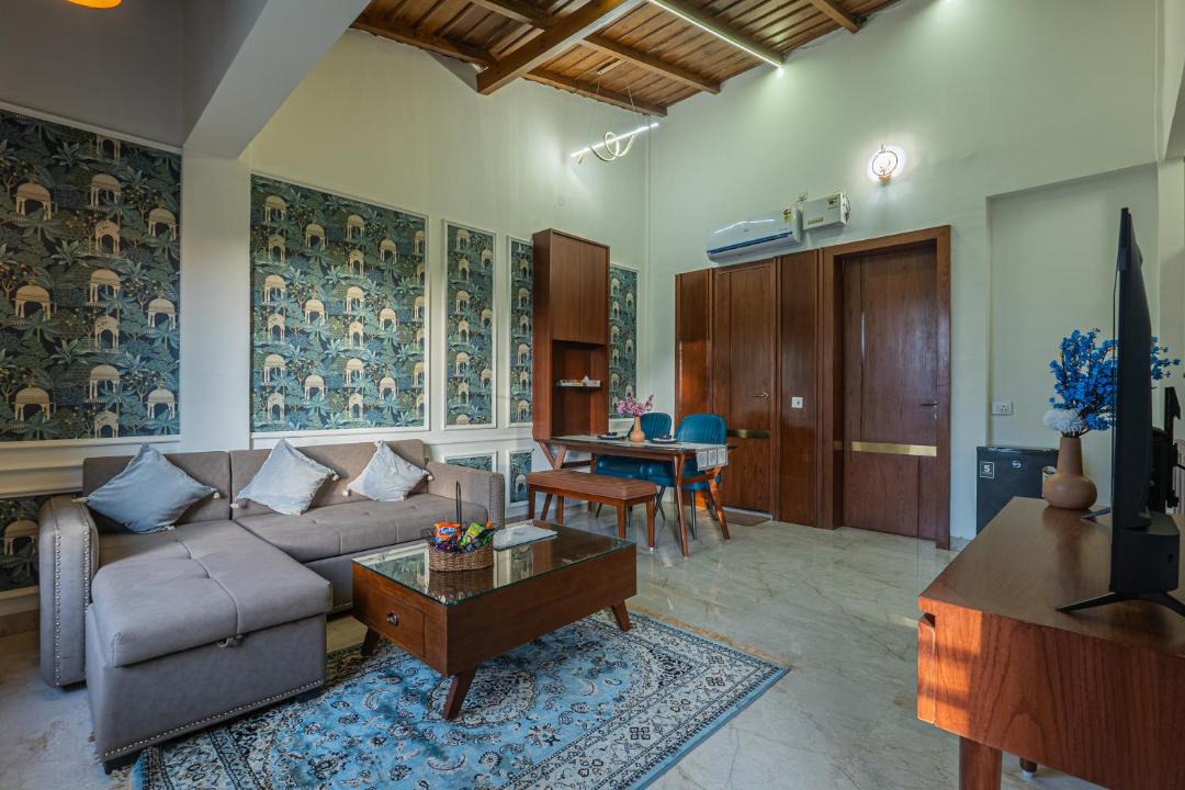 Naukuchiyatal Apartment | ALAYA STAYS Lakefront Suites, Naukuchiatal