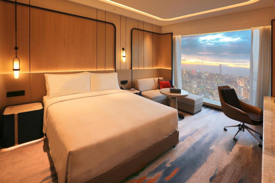 Dhaka Hotel | Crowne Plaza Dhaka Airport by IHG