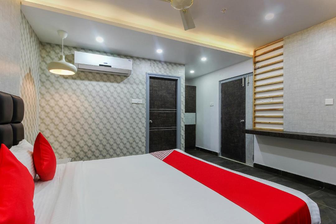Kompally Hotel | Super Malnadu Kitchen Luxury Rooms & Suites