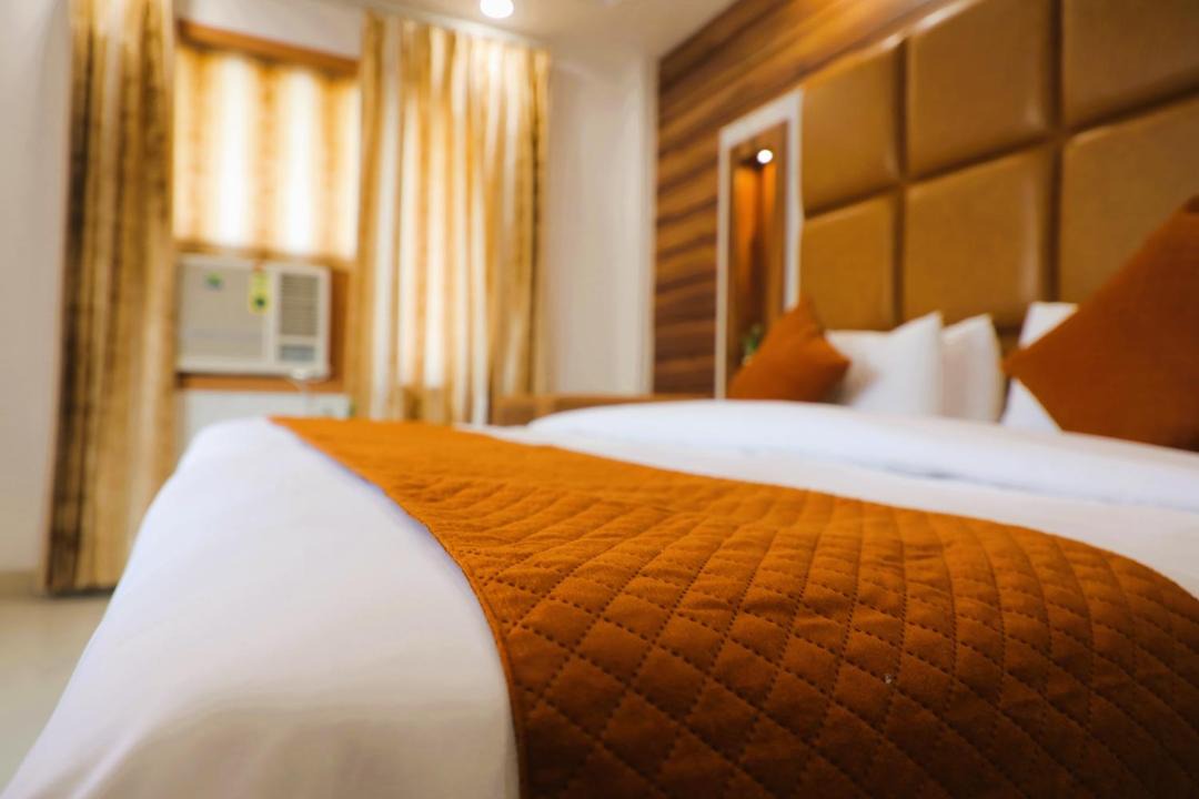 Karol Bagh Apartment | Hotel Jeyan Inn by Golden Tree at Karol Bagh
