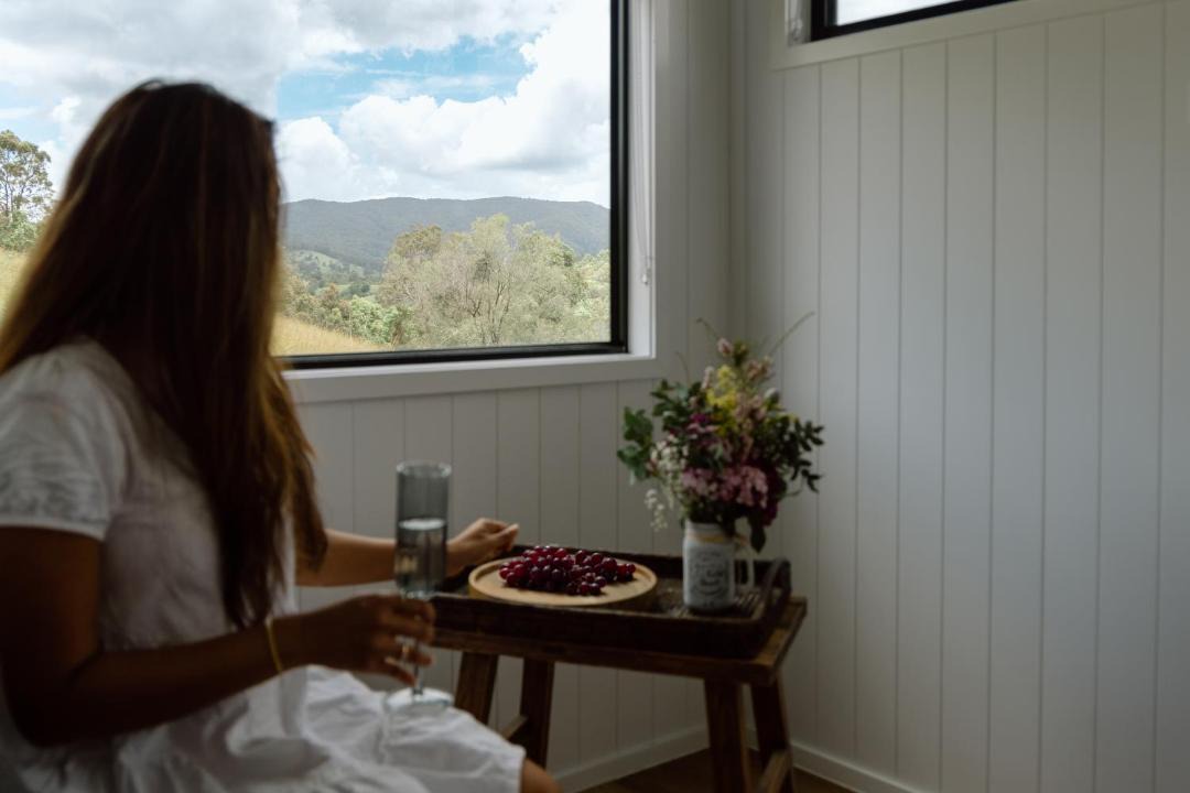 Kidaman Creek House | Brand New Tranquil Tiny Home On 60 Acres Near Kennilworth Feed Friendly Cows, Spectacular Views