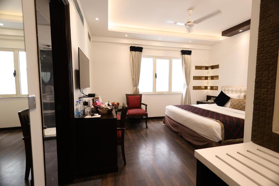 Paharganj Hotel | Hotel Grand Godwin Near New Delhi Railway Station- Free Airport Pick-Up