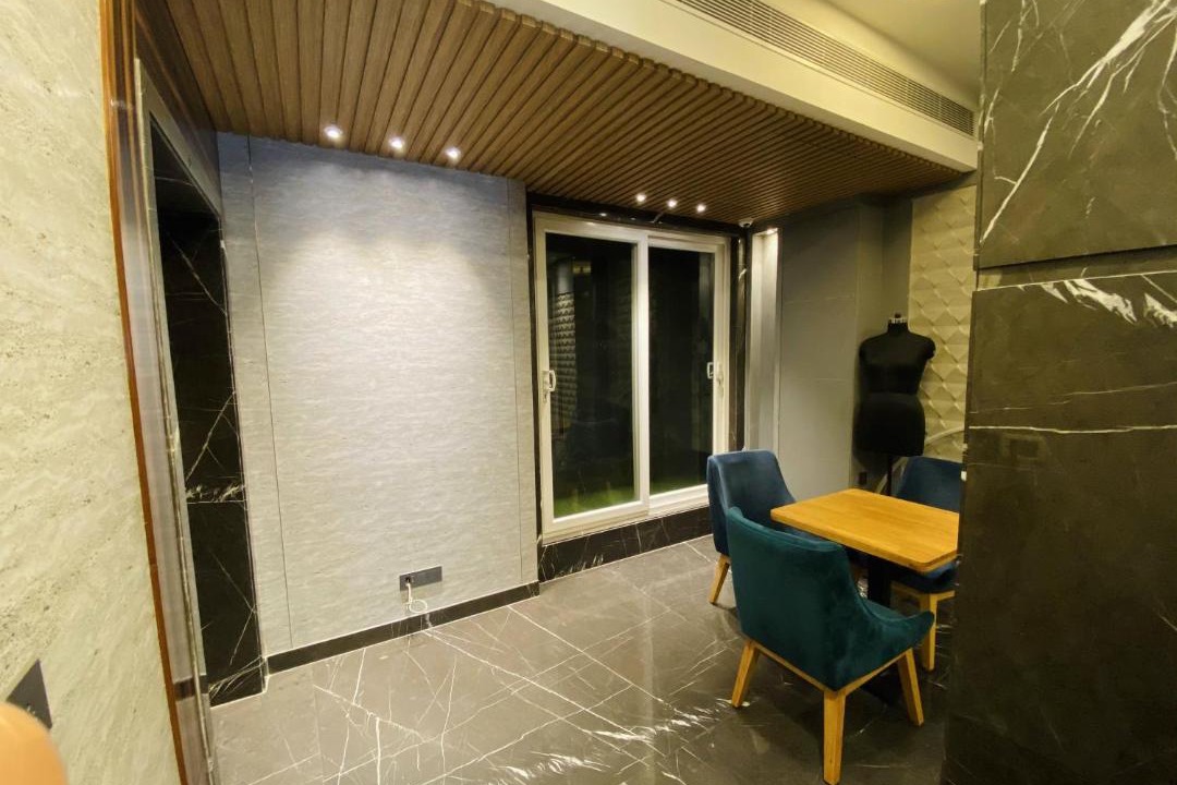 Paharganj Hotel | THE SINGH EMPIRE , Luxury collection Hotel