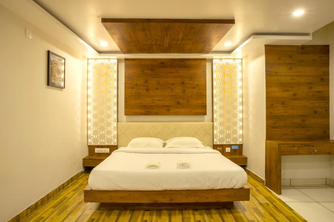 Bekal Hotel | Oaks Residency