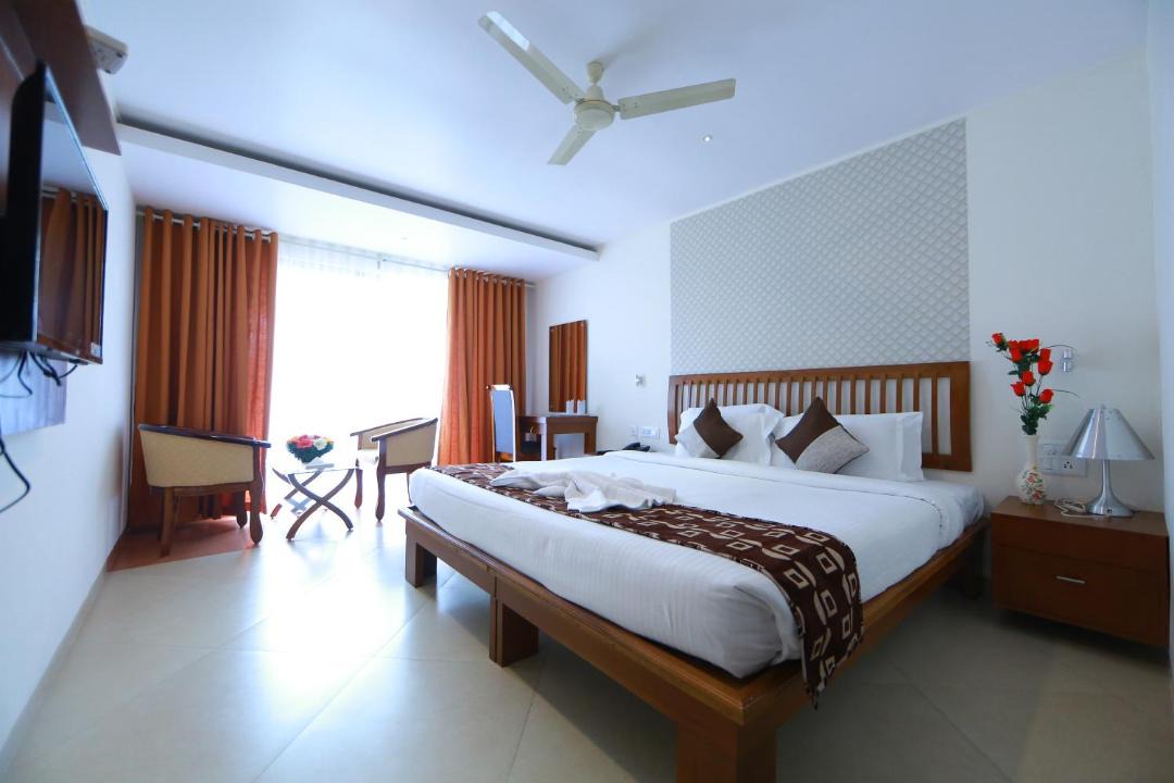 Alwaye Hotel | Park regency