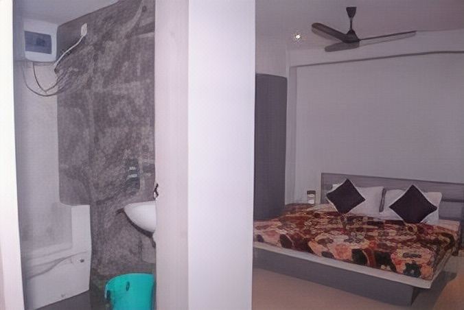 Photo of Bedroom in Sualkuchi