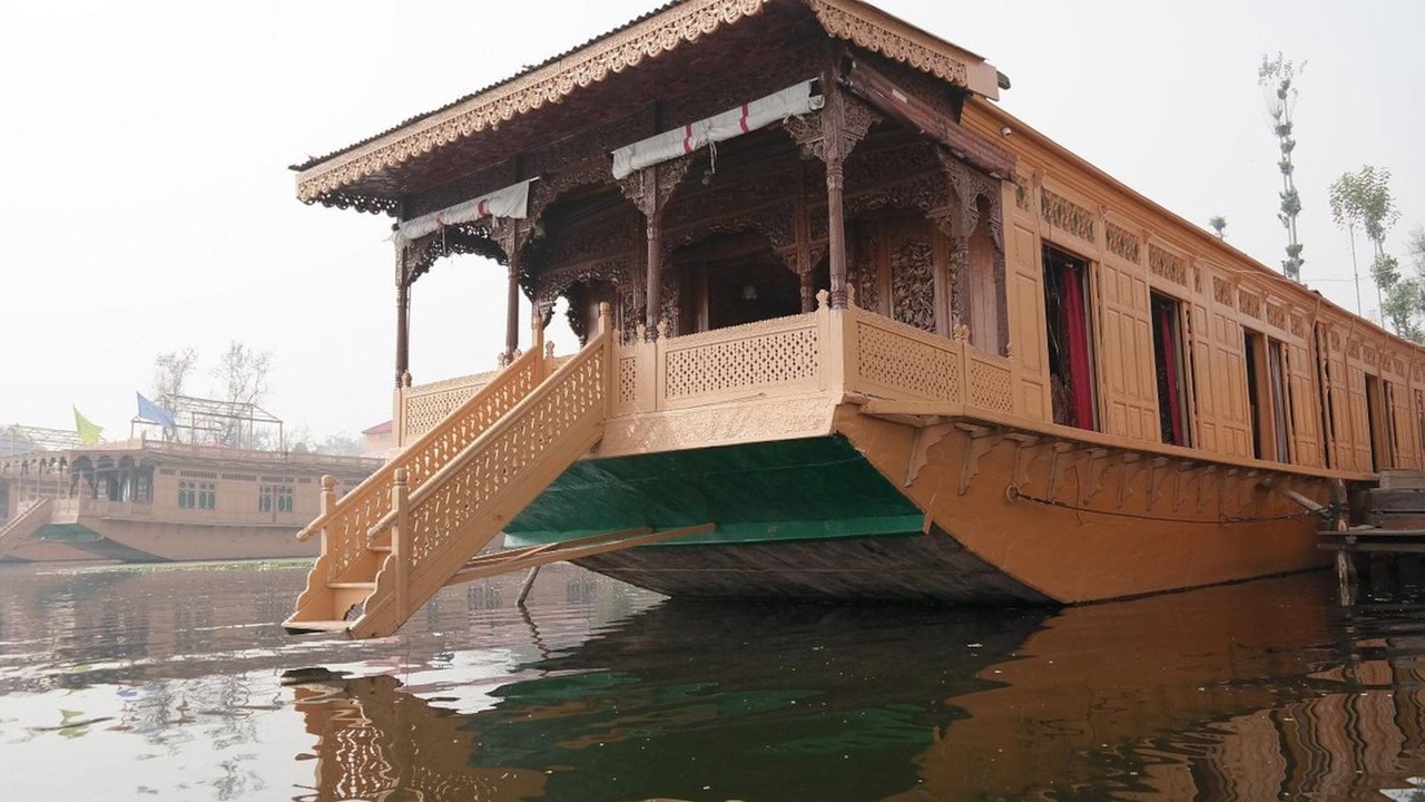Photo of Buildings in Nagin Bagh
