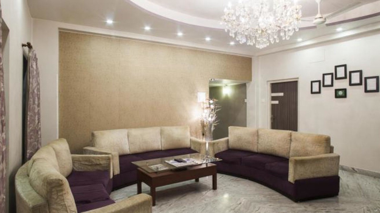 Photo of Livingroom in Sector 1