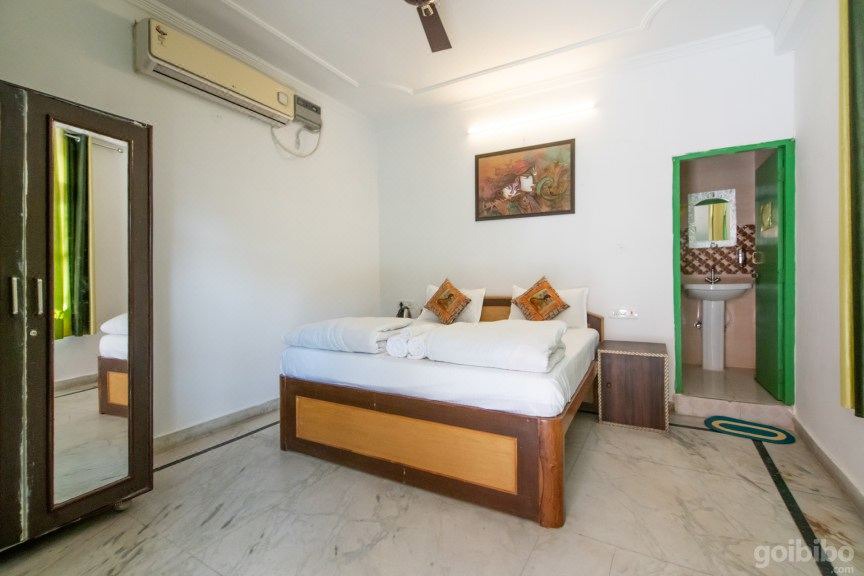 Photo of Bedroom in Tapovan