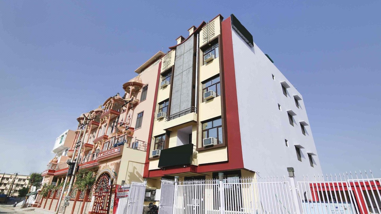 Photo of Buildings in Gandhi Nagar