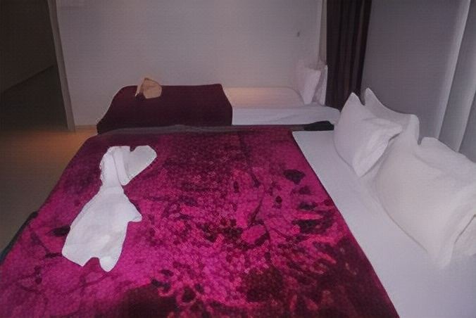 Photo of Bedroom in Sualkuchi