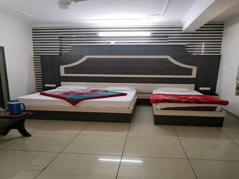 Photo of Bedroom in Katra