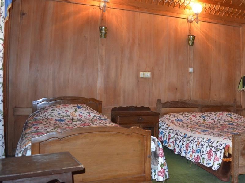 Photo of Bedroom in Nagin Bagh