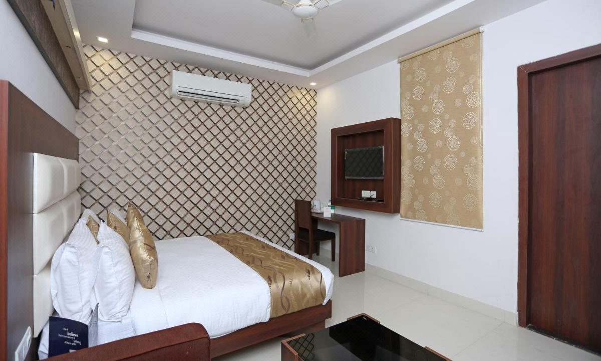 Photo of Bedroom in Mahipalpur