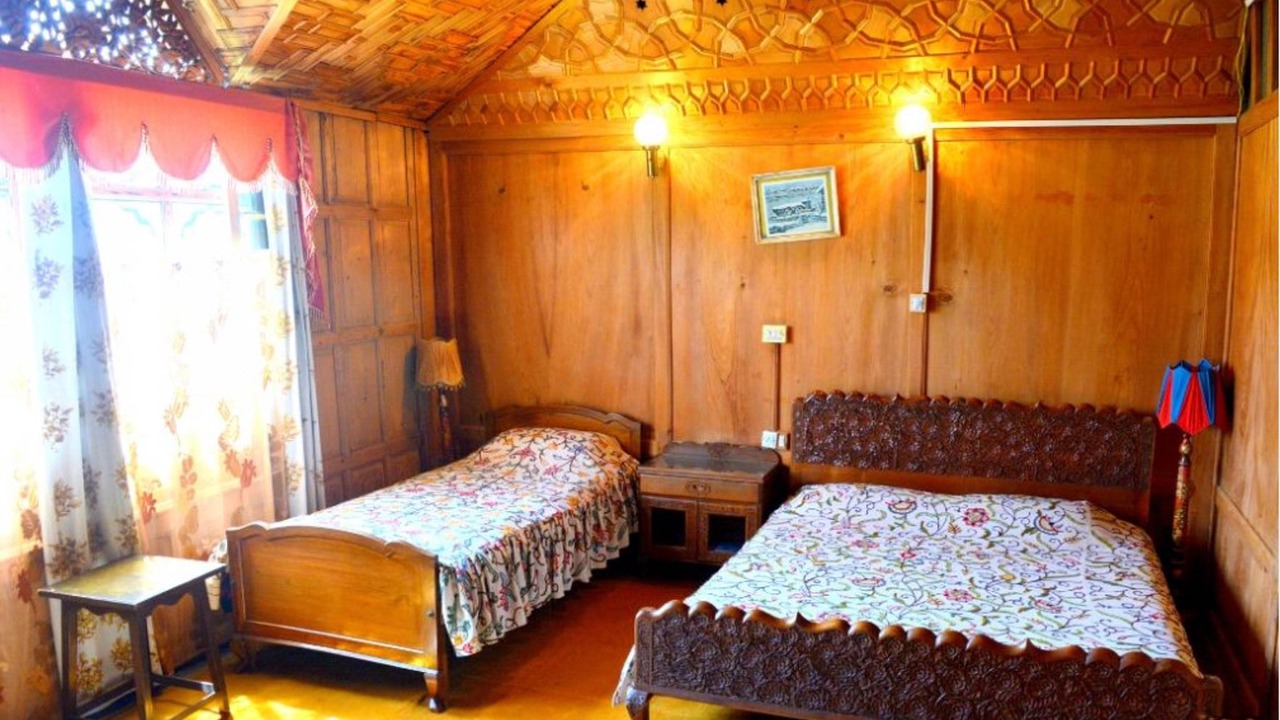 Photo of Bedroom in Nagin Bagh