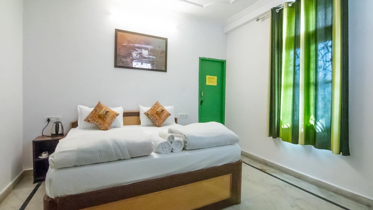 Photo of Bedroom in Tapovan
