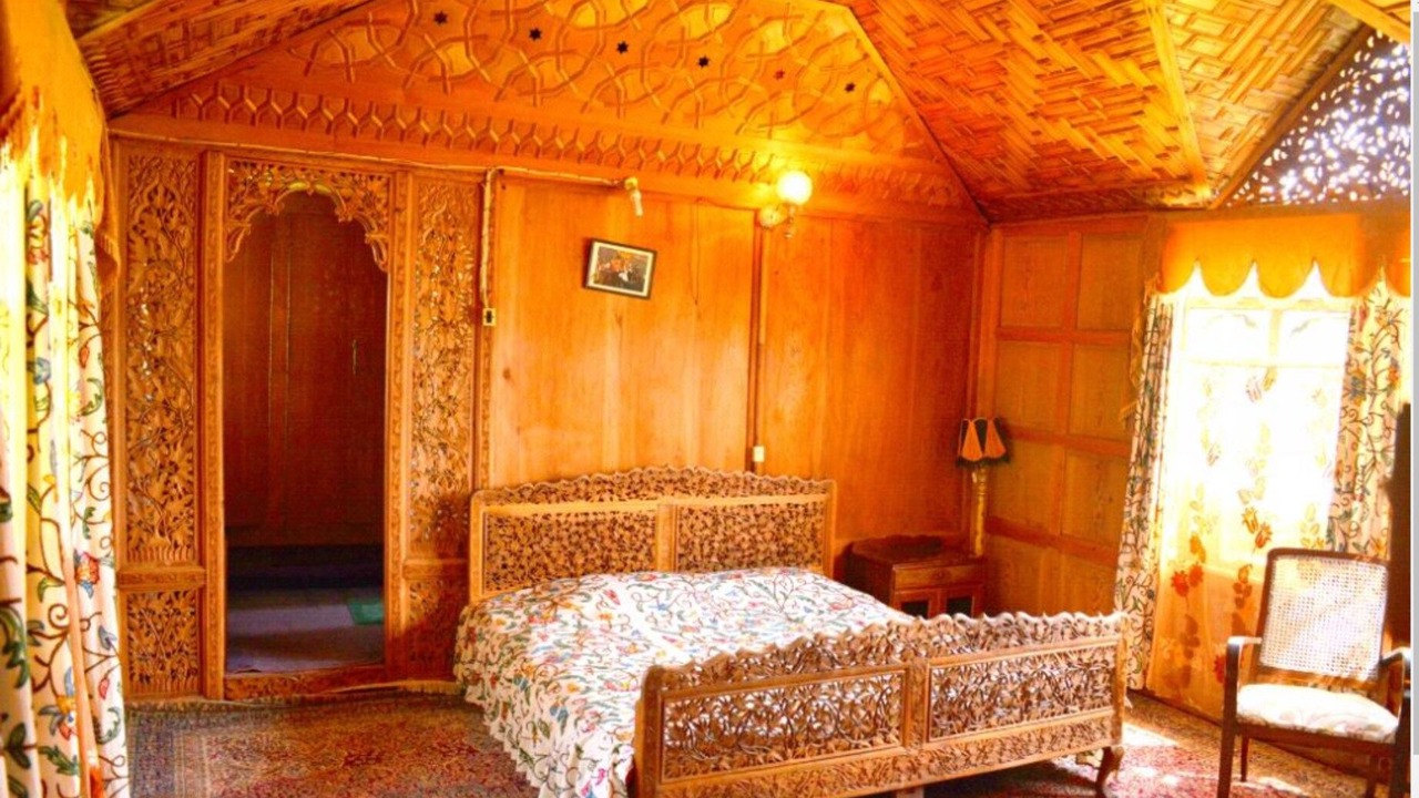 Photo of Bedroom in Nagin Bagh
